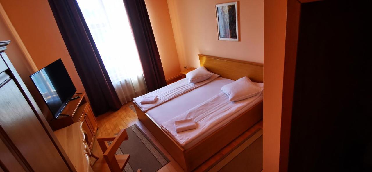 Bed and Breakfast Rakoczi Center Odorheiu Secuiesc Exterior foto